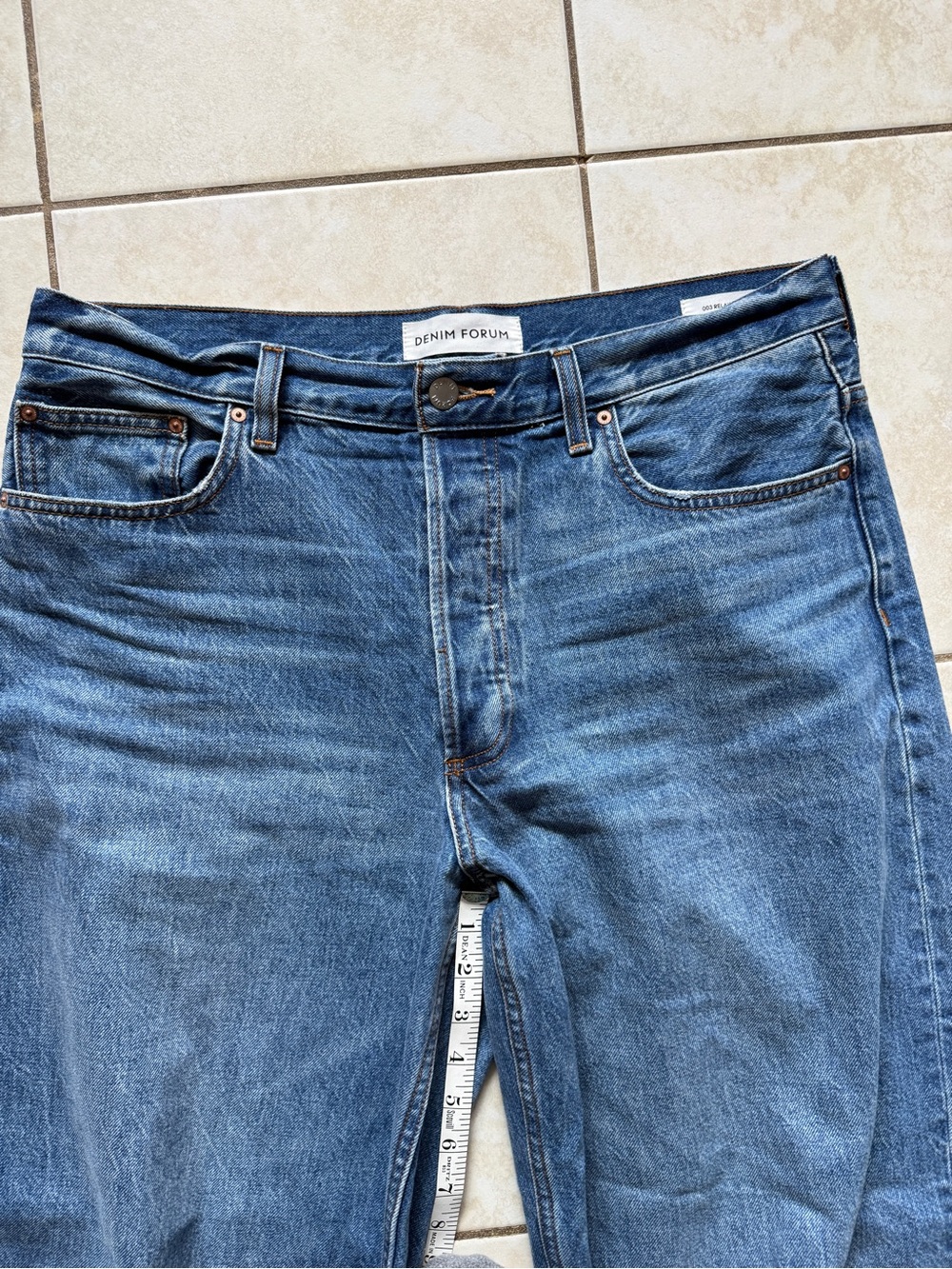 Aritzia Denim Forum 003 Relaxed Lo-Rise Baggy Jean - Picture 4 of 10
